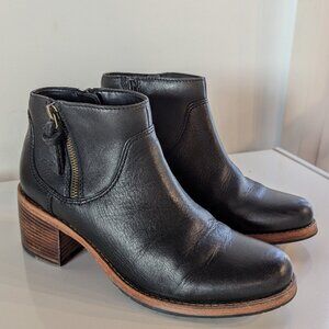Clarks Women's Black Leather Heeled Booties 8M